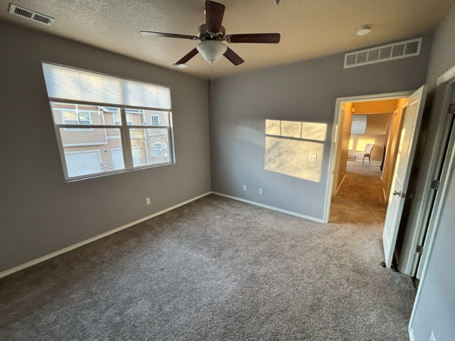 Building Photo - 6603 W 3rd St