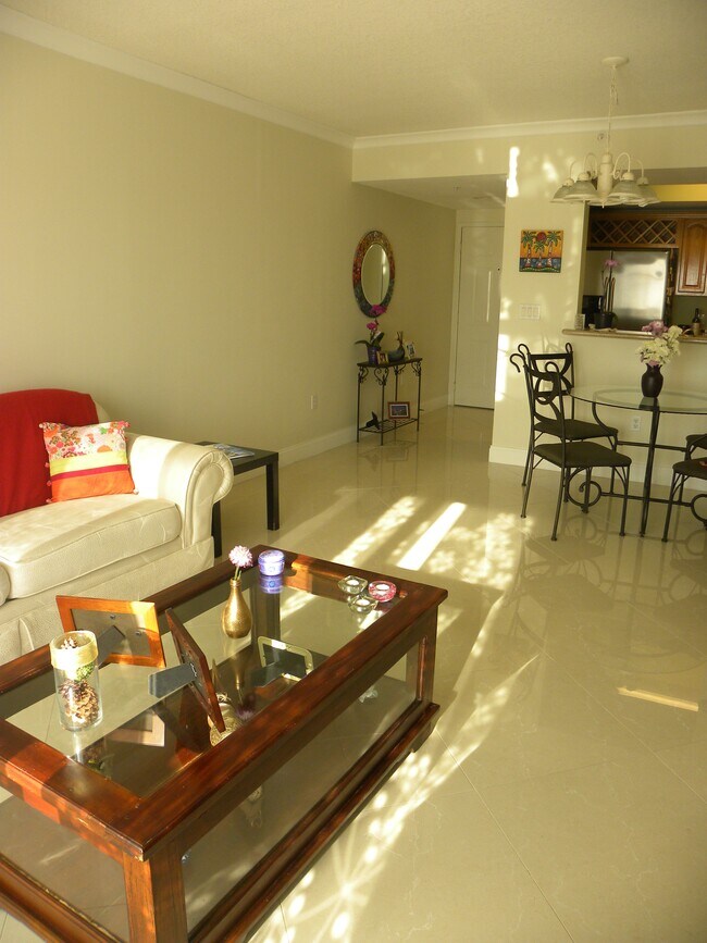 Foto del edificio - 4242 NW 2nd St