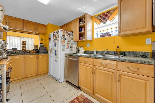 Foto del edificio - 6500 SW 41st Ct