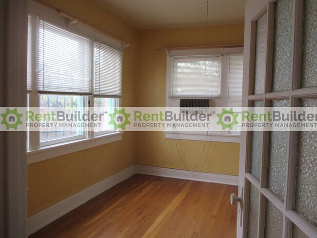 Foto del edificio - 103 Maple St NE