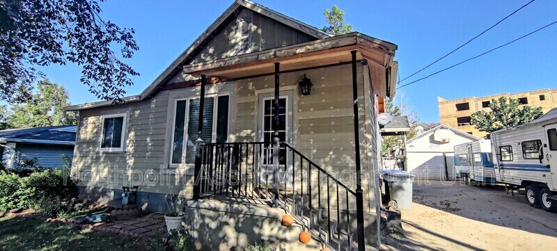 Primary Photo - 90 N Main St