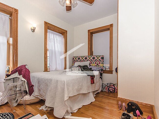 Foto del edificio - 60 Phillips St