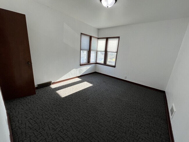 Foto del edificio - 5629 County Rd U