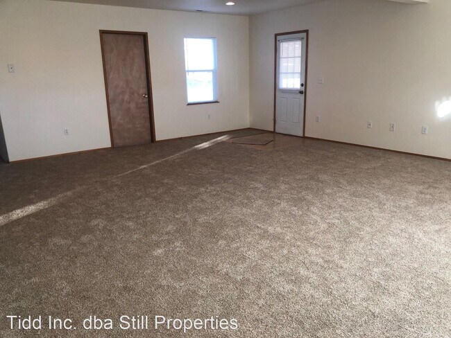 Building Photo - 2 br, 1 bath House - 311 9th St NE