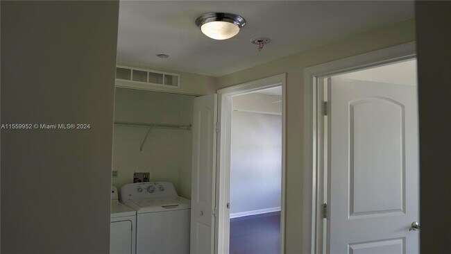 Building Photo - 7355 SW 89th St
