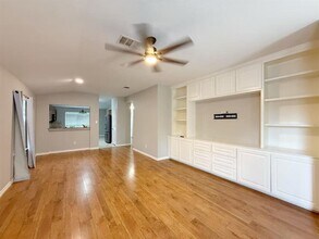 Building Photo - 905 Remington Dr