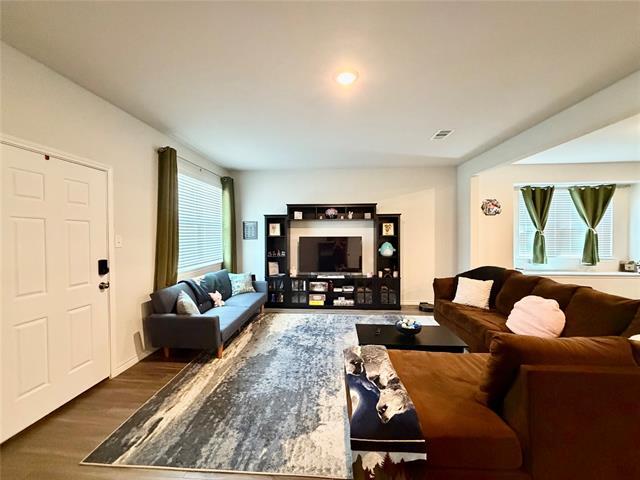 Foto del edificio - 5664 Shore Point Trl