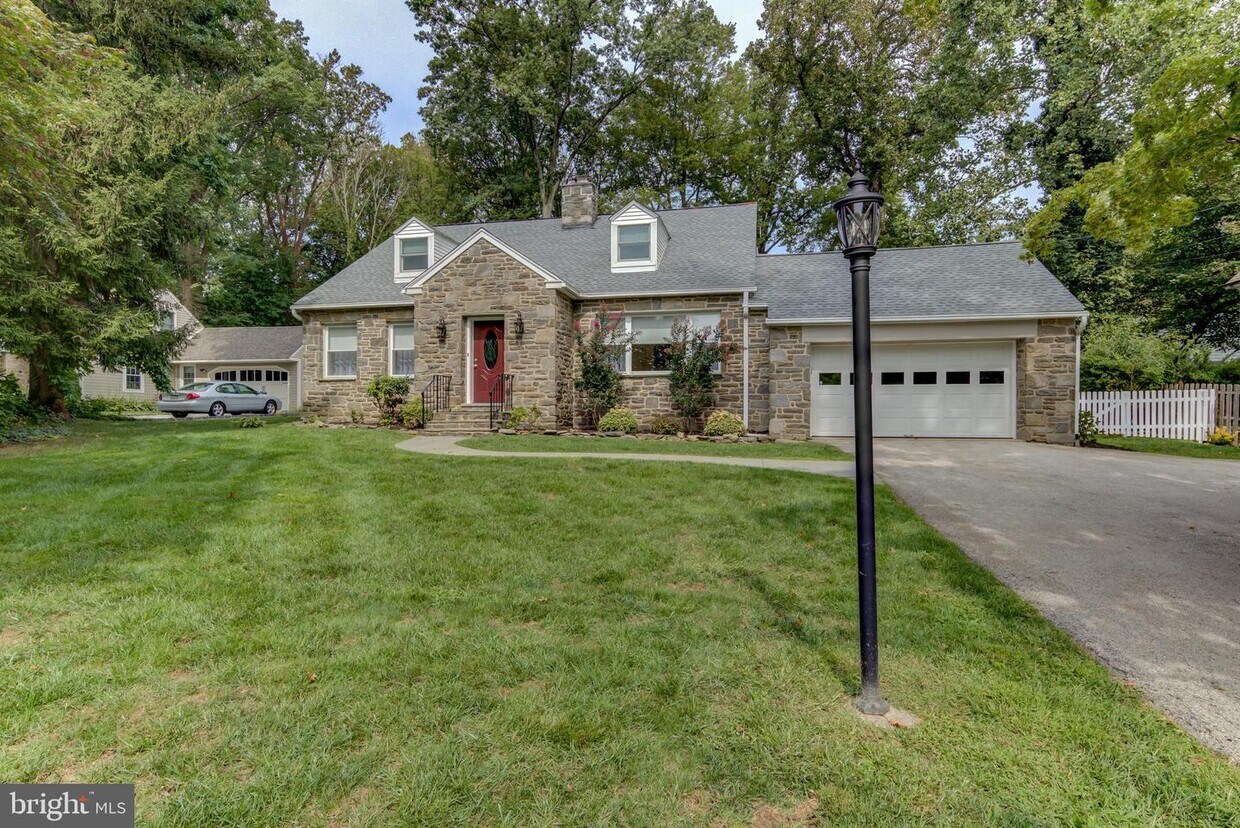 Primary Photo - 88 S Ithan Ave