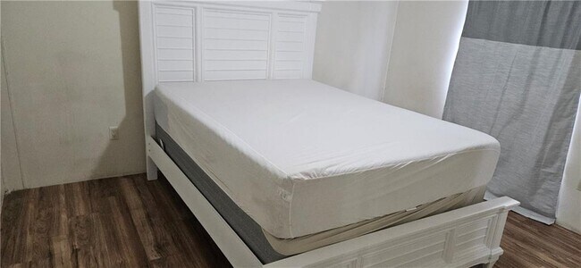 Foto del edificio - 3864 Wendell St