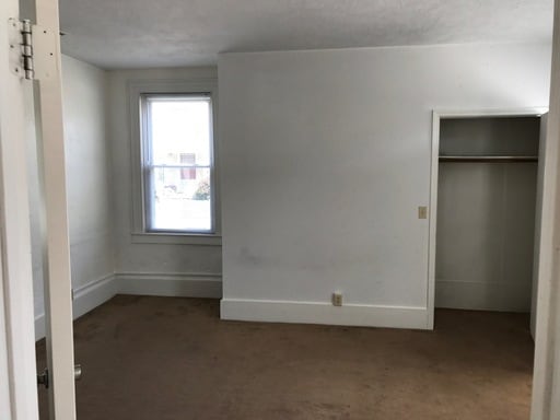 Building Photo - 202 S Ash St