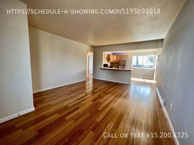 Foto del edificio - 3024 Talcott Ave