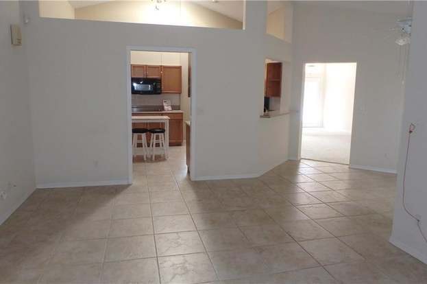 Building Photo - 2210 Westminster Manor Ln