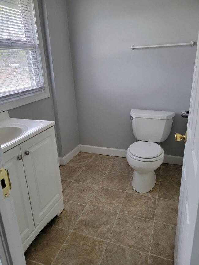 Building Photo - New Listing!!!