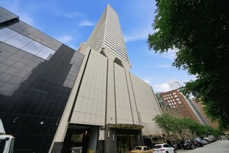 Building Photo - 111 E Chestnut St