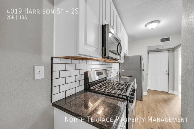Building Photo - Historic Charm Meets Modern Living at Arse...