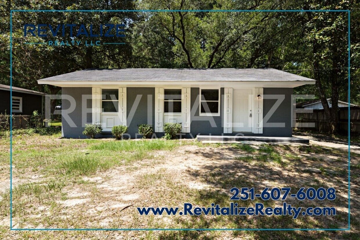 Foto principal - Newly Renovated 3 bedroom / 1 bathroom Rea...