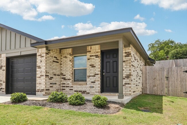 Building Photo - The Laramie at Indian Trail