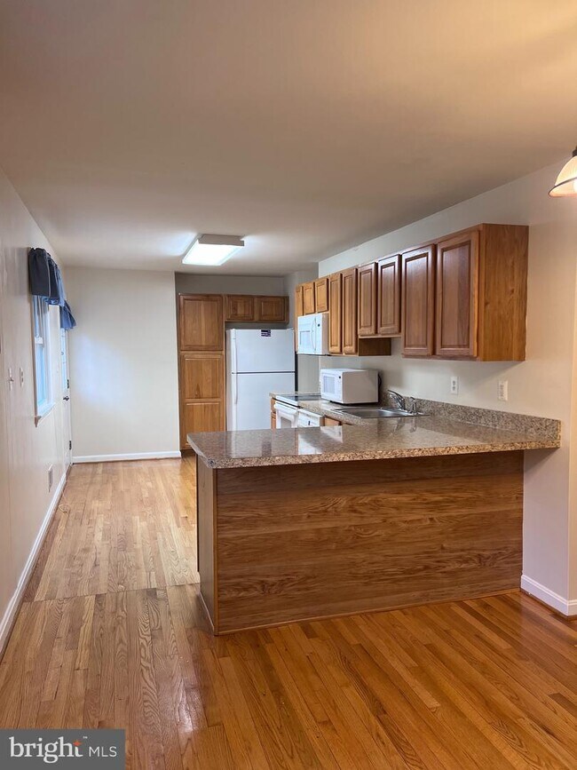 Foto del edificio - 14941 Bassford Rd