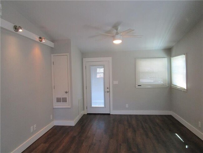Foto del edificio - 425 Wright St SW