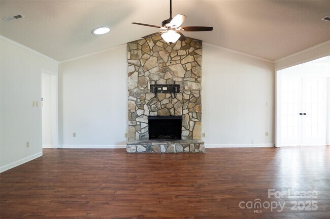 Foto del edificio - 500 Kirby Ln