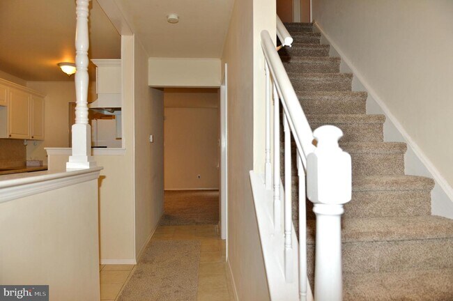 Foto del edificio - 304 Livingston Ct