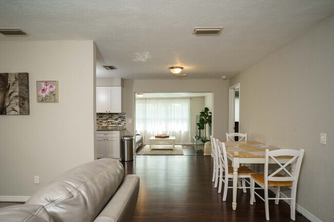 Foto del edificio - 1759 Thames St
