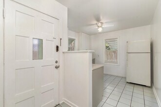 Building Photo - 429 49th St