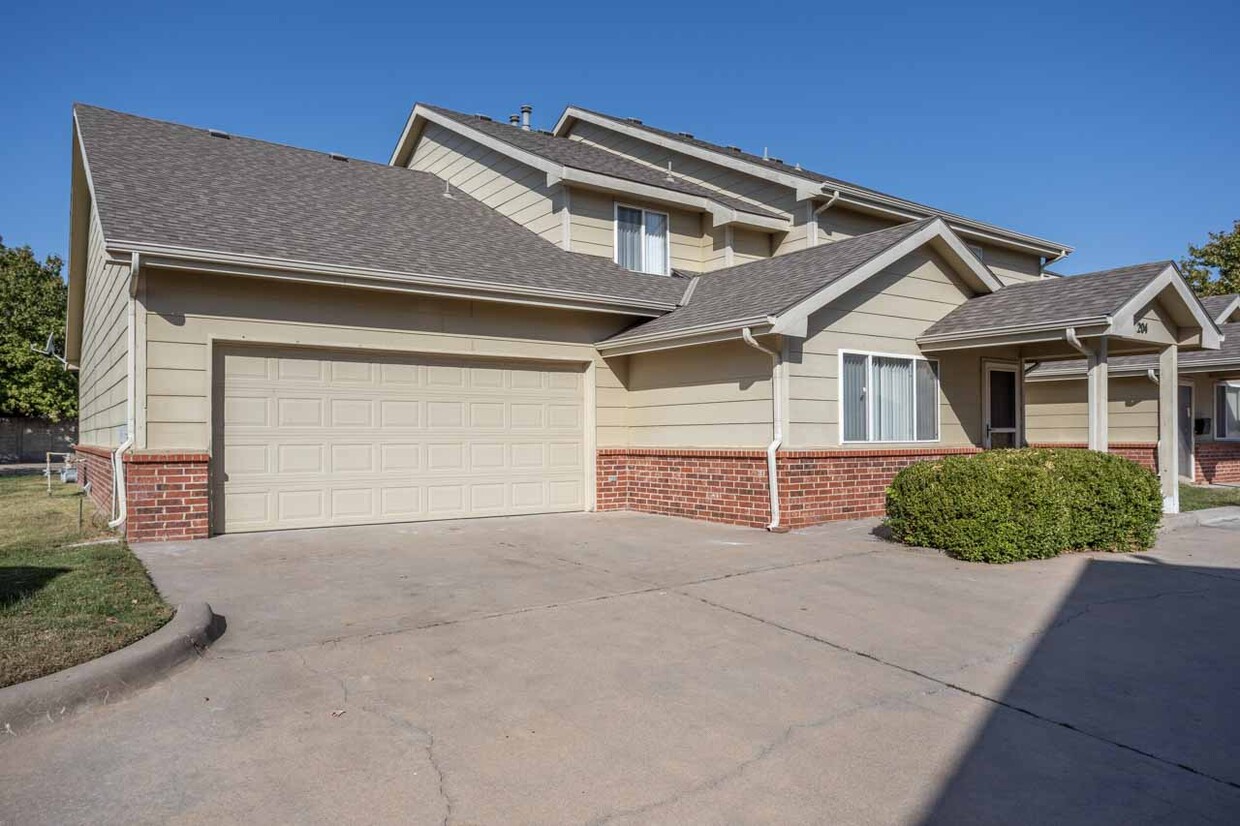 Foto principal - 333 S Tyler Rd