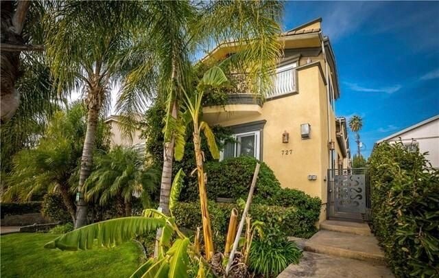 Building entrance - 727 E Cypress Ave