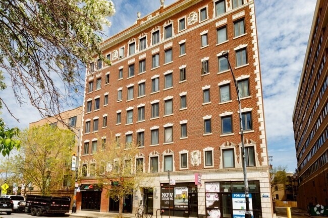 Building Photo - Diversey Limited Partnership