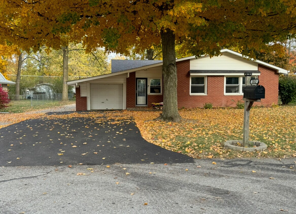 Foto principal - 2312 S Evan Park Dr