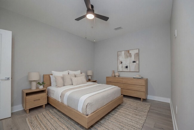 Building Photo - Grand Summit