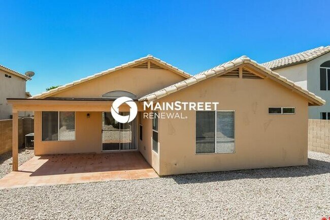 Building Photo - 3 Bedroom Pet-Friendly Home in Glendale, AZ with Main Street Renewal