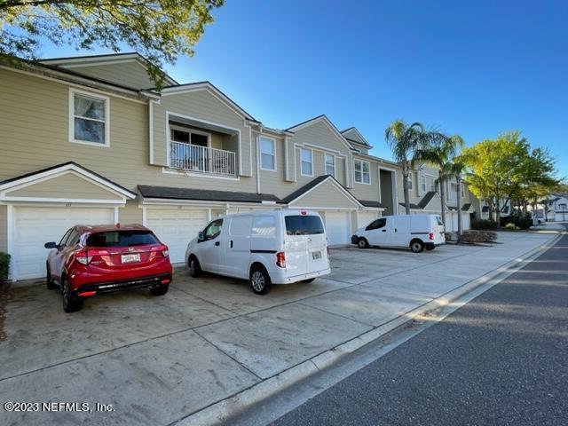 Foto del edificio - 8204 White Falls Blvd