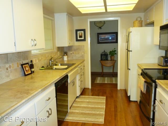 Building Photo - 6097 Vista Knolls Dr