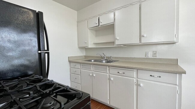 Building Photo - 314