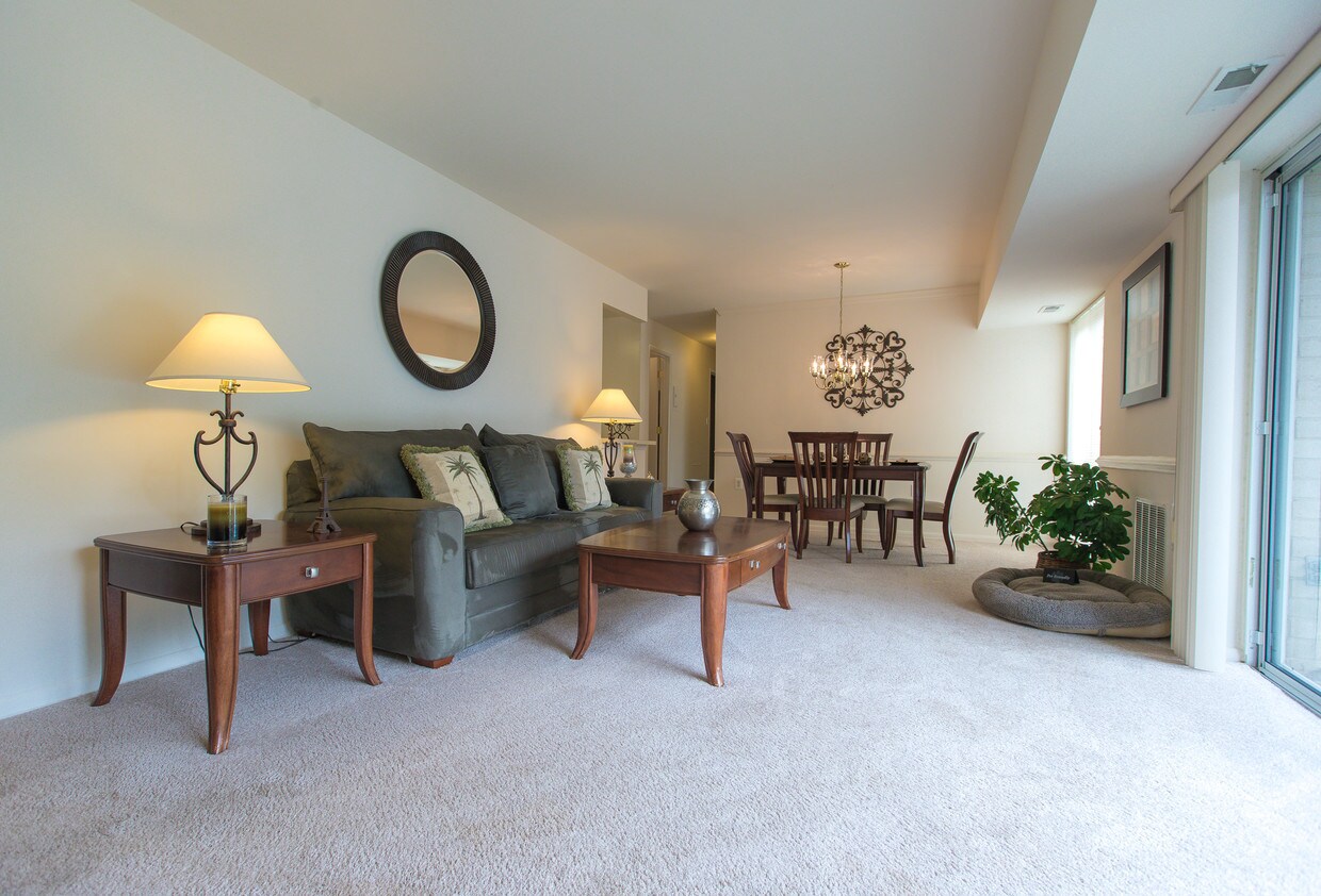 2703 Keystone Ln, Vienna, VA 22180 Apartments in Vienna, VA