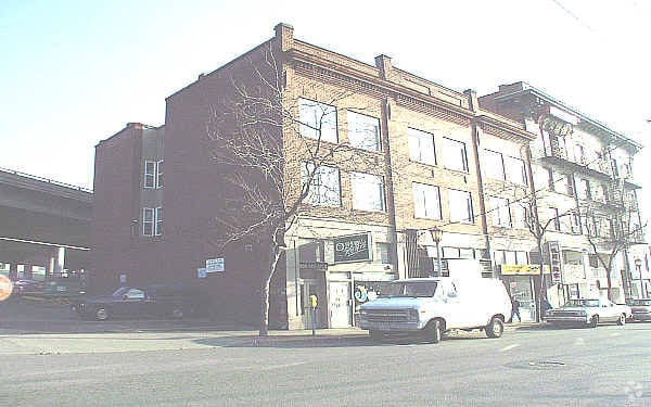 Building Photo - Don Hee Apartments