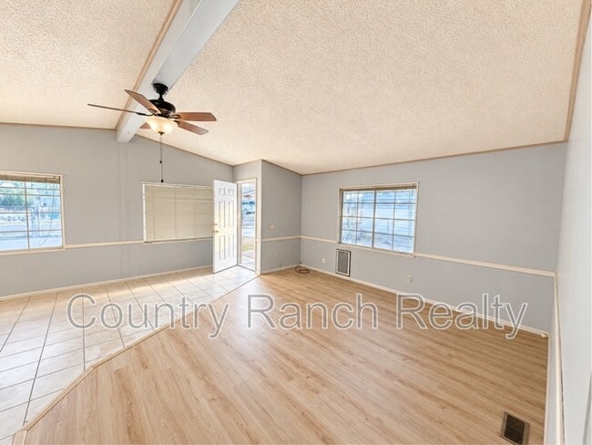 Building Photo - 530 Havasu Ln