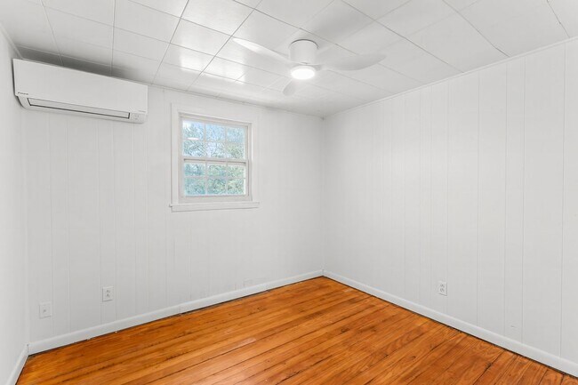 Foto del edificio - 6604 Beach Dr