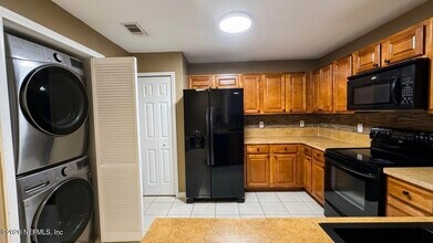Building Photo - 3610 Kirkpatrick Cir