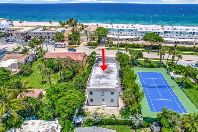 Building Photo - 561 N Ocean Dr