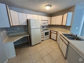 Building Photo - 4015 W McNab Rd