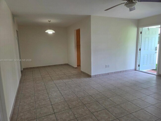 Foto del edificio - 19851 SW 103rd Ct