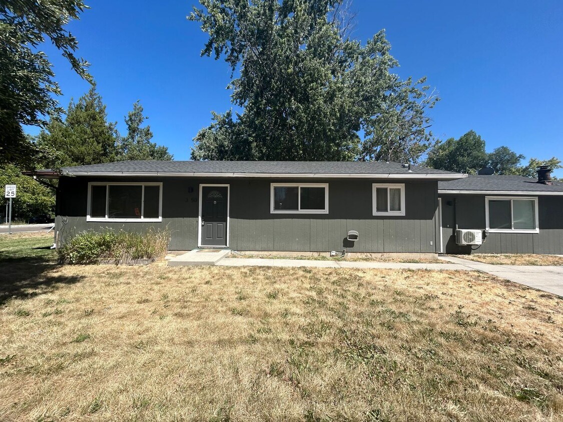 Foto principal - 3850 N Collister Dr