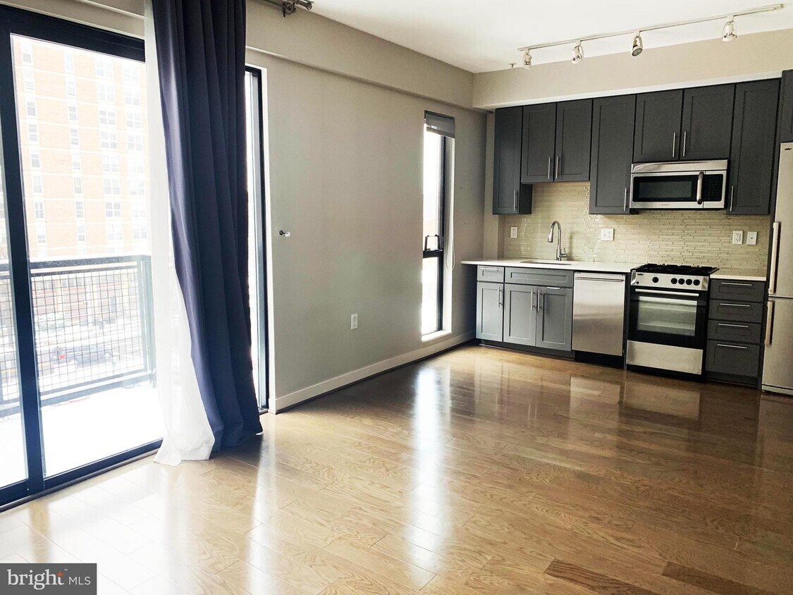 Foto principal - 1320 Fenwick Ln
