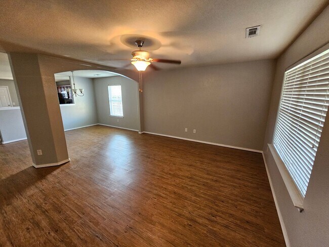 Foto del edificio - Nice 3 bedroom in west Fayetteville