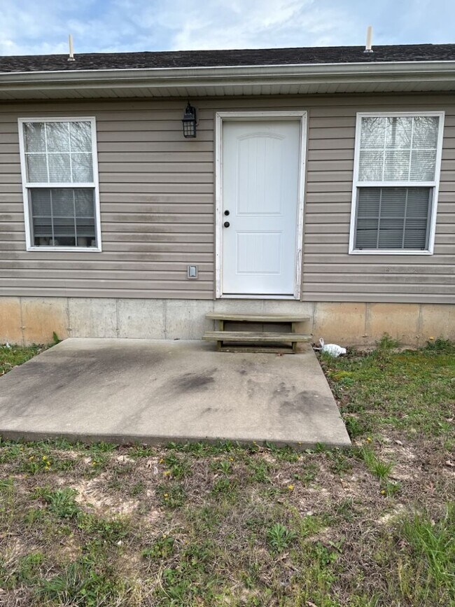 Foto del edificio - 184 Lyle Curtis Cir