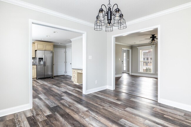 Building Photo - 107 Bellas Wy