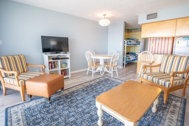 Building Photo - Sea Colony